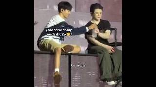 Download lagu Not #SEUNGKWAN and #WONWOO taking a sip before giving it to #DK🤣#seventeen#scoups#woozi#viral#shorts mp3