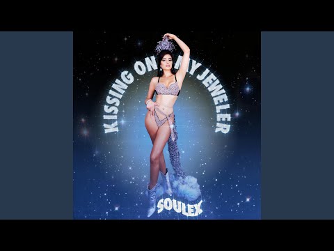 Kissing On My Jeweler