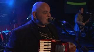 Guardianes del Amor de Arturo Rodríguez - Corazón Romántico "En Vivo" (Video Oficial)