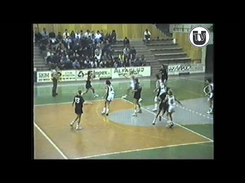 Meciuri memorabile: U-Dacia Felix ACSA - Challet Savoie Basket