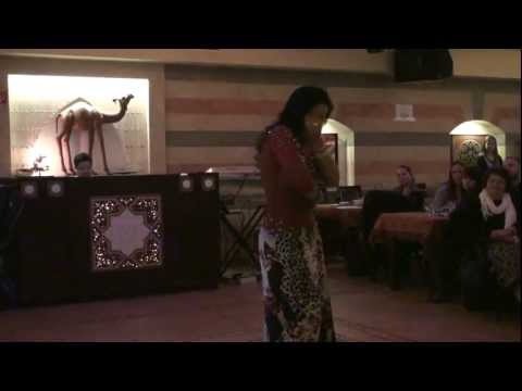 Mercedes Nieto: Oriental Dance to an Oum Kalthoum song
