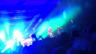 Malk De Koijn - Toback to the Fromtime Live Tap1