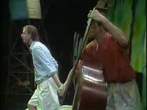 Waardenberg &  de Jong - Oeganda -.AVI