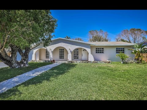 8101 SW 196th Ter Cutler Bay FL 33189