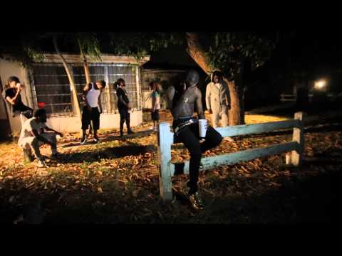 Money King  Stay With A Plug