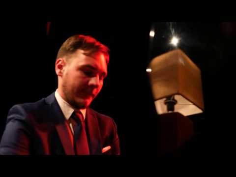 Gal George Gjurin - "BIL JE SONČEN DAN" (V ŽIVO/LIVE) - Lovro Ravbar (sax)