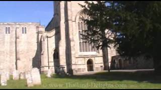 preview picture of video 'Christchurch & Christchurch Priory, Dorset, England ( 6 )'