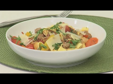 download lagu mp3 mp4 Saucy Italian Drunken Noodles, download lagu Saucy Italian Drunken Noodles gratis, unduh video klip Saucy Italian Drunken Noodles