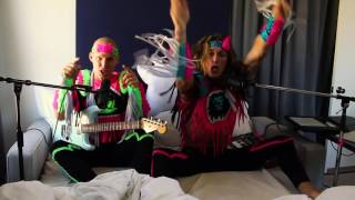 Con Bro Chill performs &quot;We Should Hang Out (Remix) in bed | MyMusicRx #Bedstock 2016