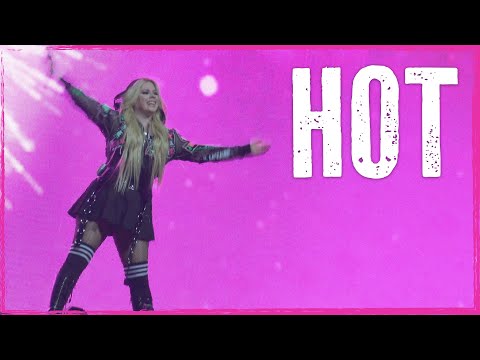 "Hot” - Avril Lavigne - [4K HDR] Live at Northerly Island, Chicago, IL - 2024-09-10