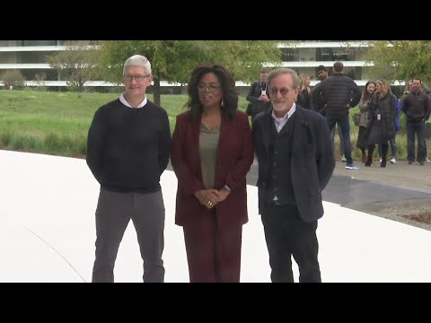 Apple trotted out few details on its long-awaiting streaming service on Monday, but it didn’t skimp on high-wattage celebrity. Oprah Winfrey, Steven Spielberg and J.J. Abrams were a part of a parade of A-listers who took the stage at Apple headquarters. (March 25)