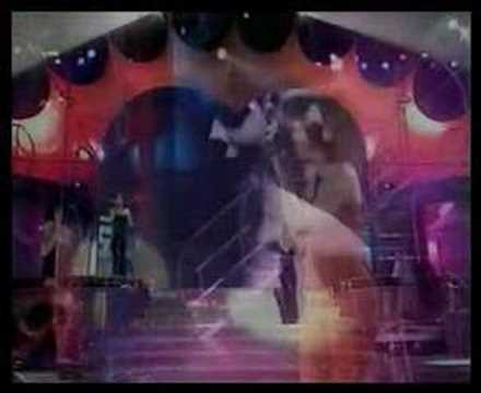 Spice Girls live in Wembley - 2 become 1 Live