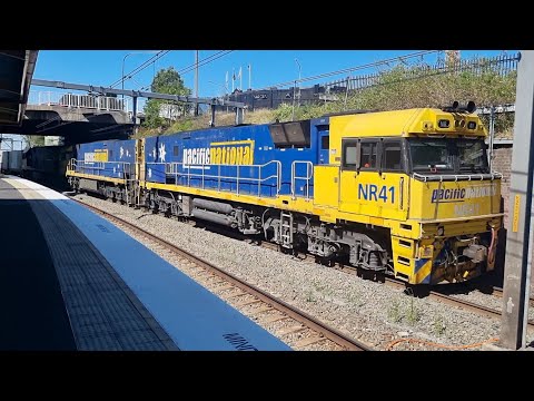 03/10/23 2MB4 passing Epping