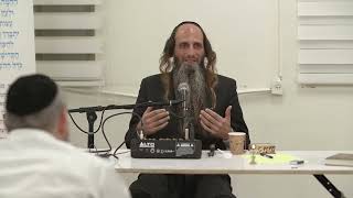 הרב מאור קריו   הלולת רבי נתן תשפד (הרב מאור קריו) - התמונה מוצגת ישירות מתוך אתר האינטרנט יוטיוב. זכויות היוצרים בתמונה שייכות ליוצרה. קישור קרדיט למקור התוכן נמצא בתוך דף הסרטון