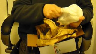 preview picture of video 'Unboxing My New Starbucks Icon Series Twin Cities Coffee Mug.'