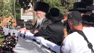 Download lagu Wedding Of Gerrer Rebbe's Grandson - June, 2017/5777 mp3