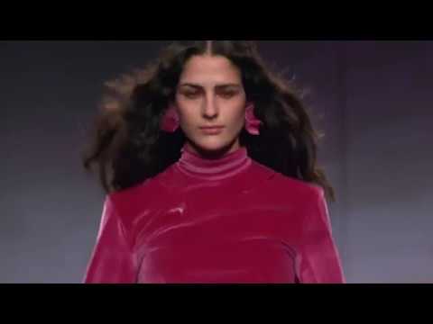 CLIP CHERRY MASSIA AW 19/20 Collection MBFWM | Catwalk Tv