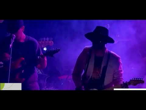 UNA LUNA DE MIEL EN LA MANO-REMOLINOS(EN VIVO)