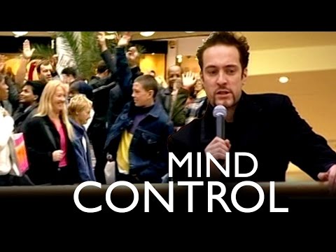 Derren Brown Brainwashes an Entire Shopping Mall