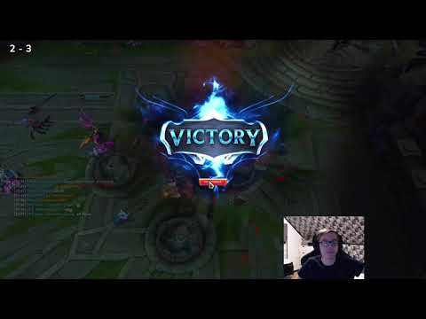 Thebausffs flaming DawidSSonek for being toxic to him