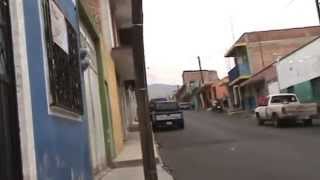 preview picture of video 'calle Ignacio Allende 1a parte en Ciudad Hidalgo Michoacán'