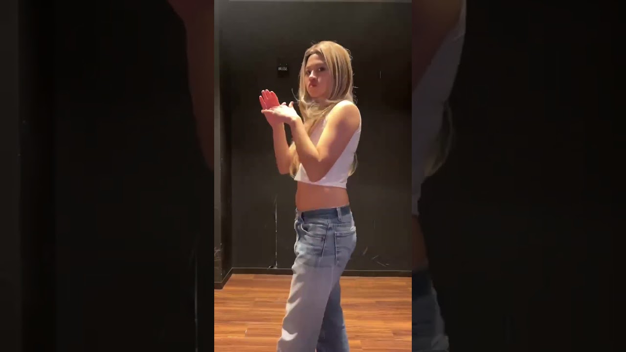 【モノマネ】HANAのYURIさんでBlue Jeans#HANA #bluejeans #ハリウリサ#ものまね