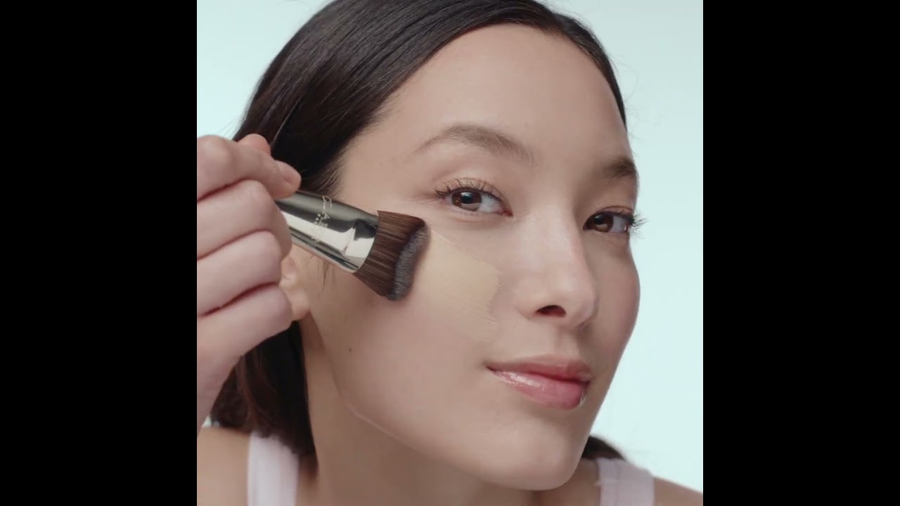カッサ ファンデーションブラシ | CLARINS® 公式通販 | CLARINS®