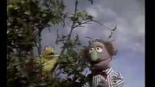 Sesame Street - Pretty Little Song