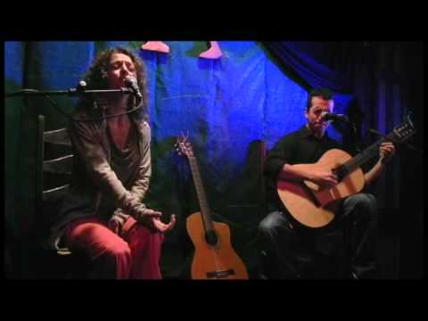 Luna Monti y Juan Quintero (Peón Viñador)