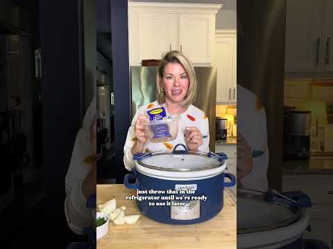 Crock Pot Turkey https://www.stephreallife.com/slow-cooker-herbed-turkey-with-gravy/