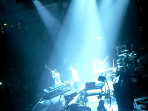 Tineh Tempah - Pass Out