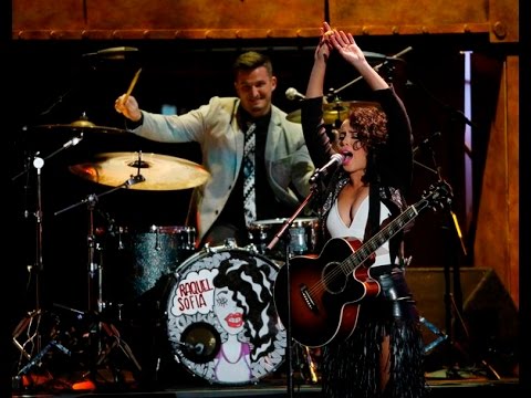 Raquel Sofía- Te Amo Idiota (Latin Grammy 2015)