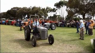 preview picture of video 'Portland Tractor Trek 2010'
