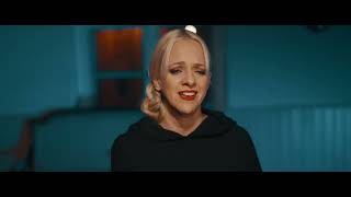 Das Video zu 'PAPA' (jetzt ansehen)