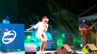 Nina Zilli - Mi Hai Fatto Fare Tardi (Live @ Riccione 05/08/2017)