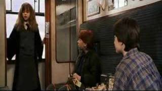 Ron and Hermione: I&#39;m falling in love