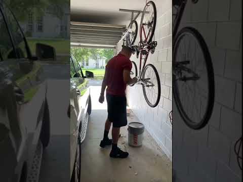 ❤️Clean Up the Garage  She Said / $8 Bike rack #bike #organizing #storage