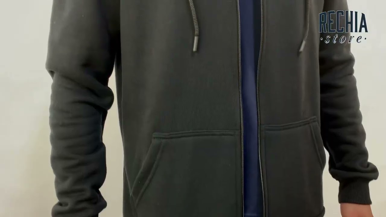 Casaco De Moletom Preto Aberto Com Capuz E Bolso e Zíper