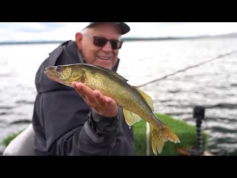 Fishing at Meta Lake Lodge in Ontario - Destination Outdoors