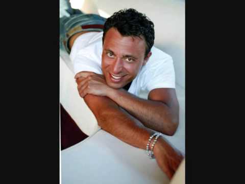 Hüseyin Karadayi ft. Mustafa Sandal - Aya Benzer