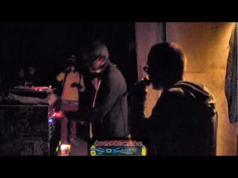 ONE AWAY SOUNDS ft tomaski & litte r (fr) @ zion i dub 6\6a dubwise rockers - roeselare 25 aug 2012