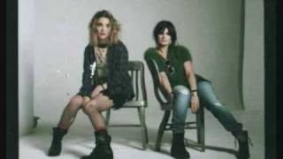 Uh Huh Her - Dance With Me (lyrics)