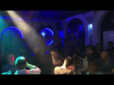 Maldivi bend & SOWA NIGHT CLUB