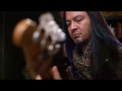 Uriah Duffy on recording bass at home. Filmed in 4K and featuring the Noble preamp DI.
