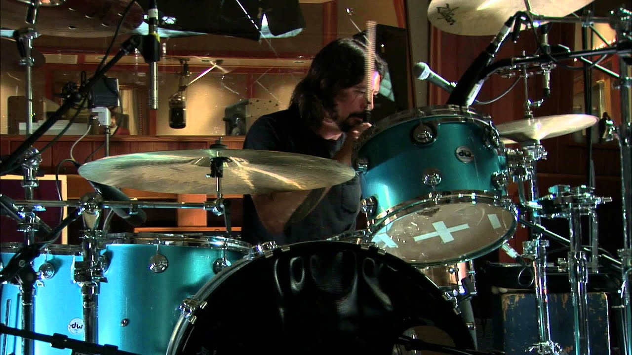 Mantra - Dave Grohl, Josh Homme, Trent Reznor - YouTube