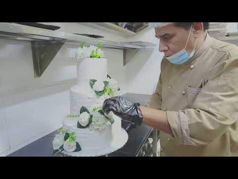 wedding cake#shabbar #chocolatecake #cakedecorating #chocolatedessert #shabnamcakesandcuisine