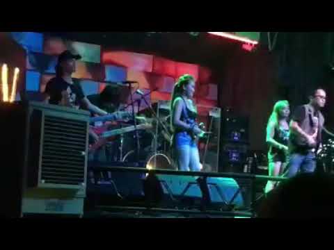 Queen medley -cover by Fifth Avenue Band