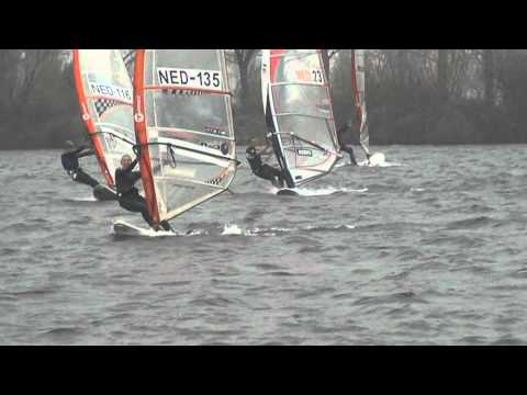 2011 11 6 Max en Huub naar finish tijdens HWS Zegerplas