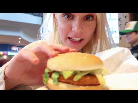 Tasting KFC's VEGAN Burger! 🐔