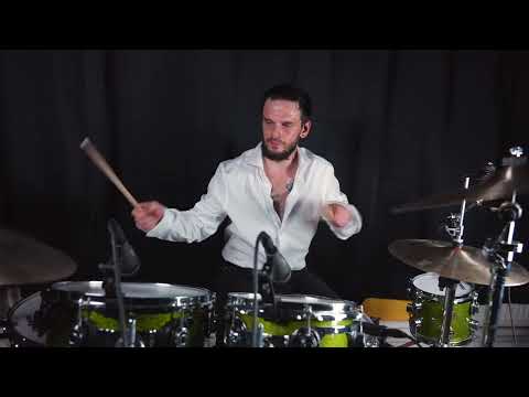 Denis Ugroza - Smashing